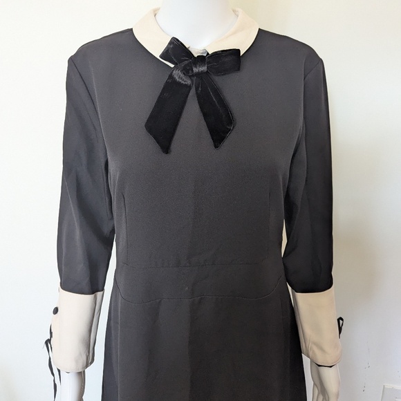 VINTAGE Long Black Collar and Cuff Dress - Picture 7 of 7